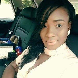 Meet your Posher, Aicha